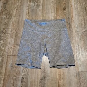 Old Navy Active Moisture Wicking High Waisted Bike Shorts, Grey, Womens Size XL